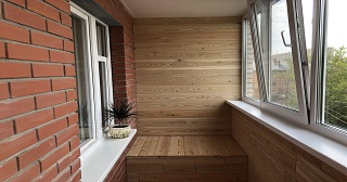 Отделка, остекление, утепление балконов в Кингисеппе от 210 руб. м/2.